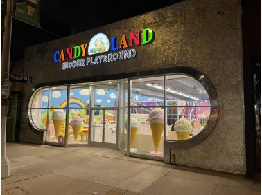 Candy land Sherman oaks CA 91403, USA -132